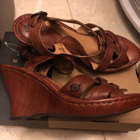 born womens wedge sandals